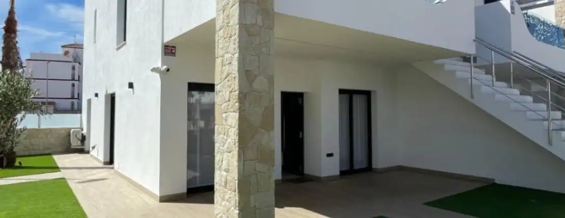 Bungalow with pool for sale in Orihuela Costa, imagen 9