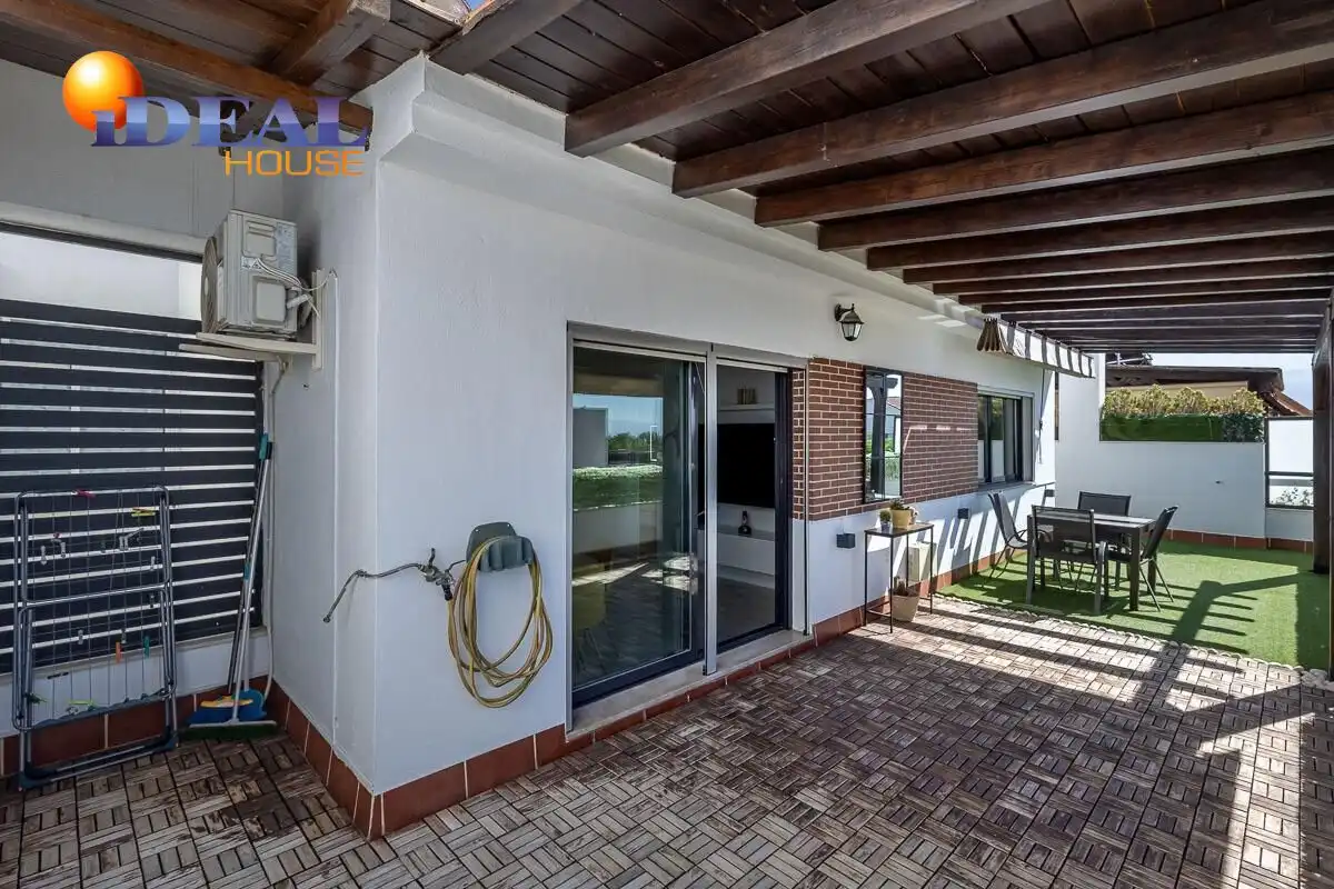 Terraza de Piso en venta en Loma Verde