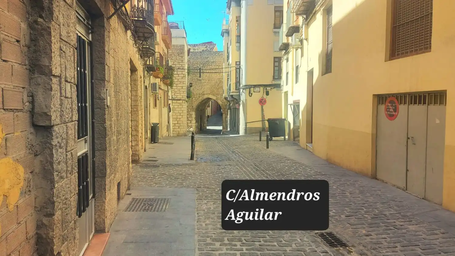 Vista exterior de Piso de alquiler en Jaén con Amueblado