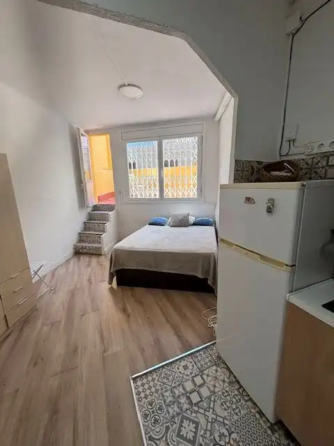 Dormitori de Loft de lloguer en Barcelona amb Moblat, Rentadora i Balcó