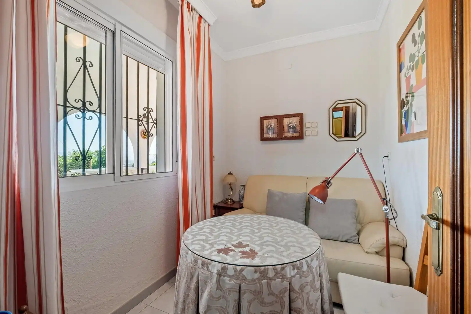 Dormitori de Casa o xalet en venda en Alhaurín de la Torre amb Aire condicionat, Calefacció i Jardí privat