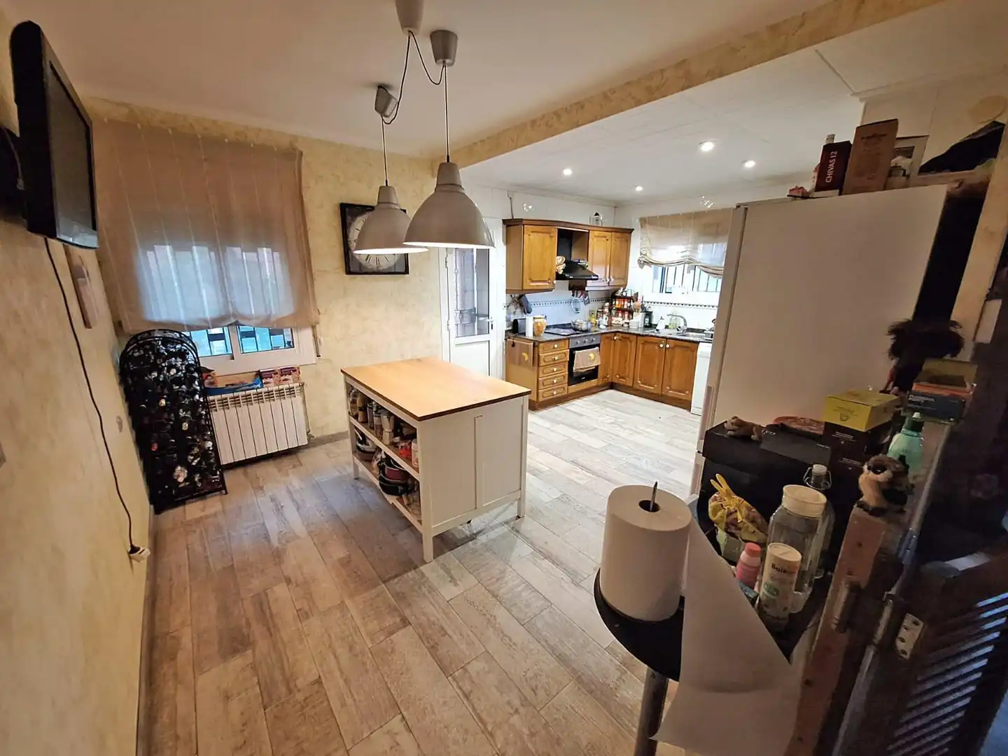Kitchen of Houses for sale in Santa Perpètua de Mogoda  with Air Conditioner, Private garden and Terrace