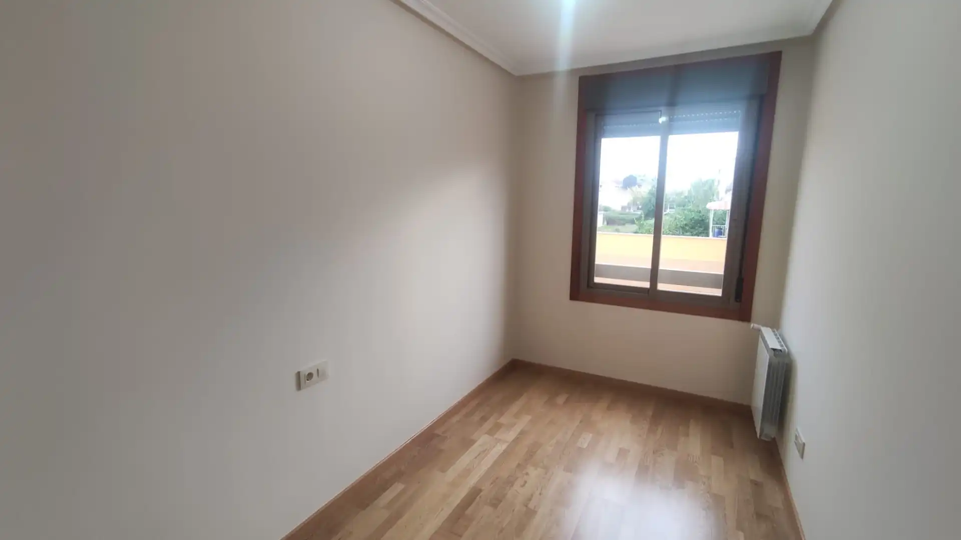Bedroom of Flat for rent in Ourense Capital   with Heating, Storage room and Oven