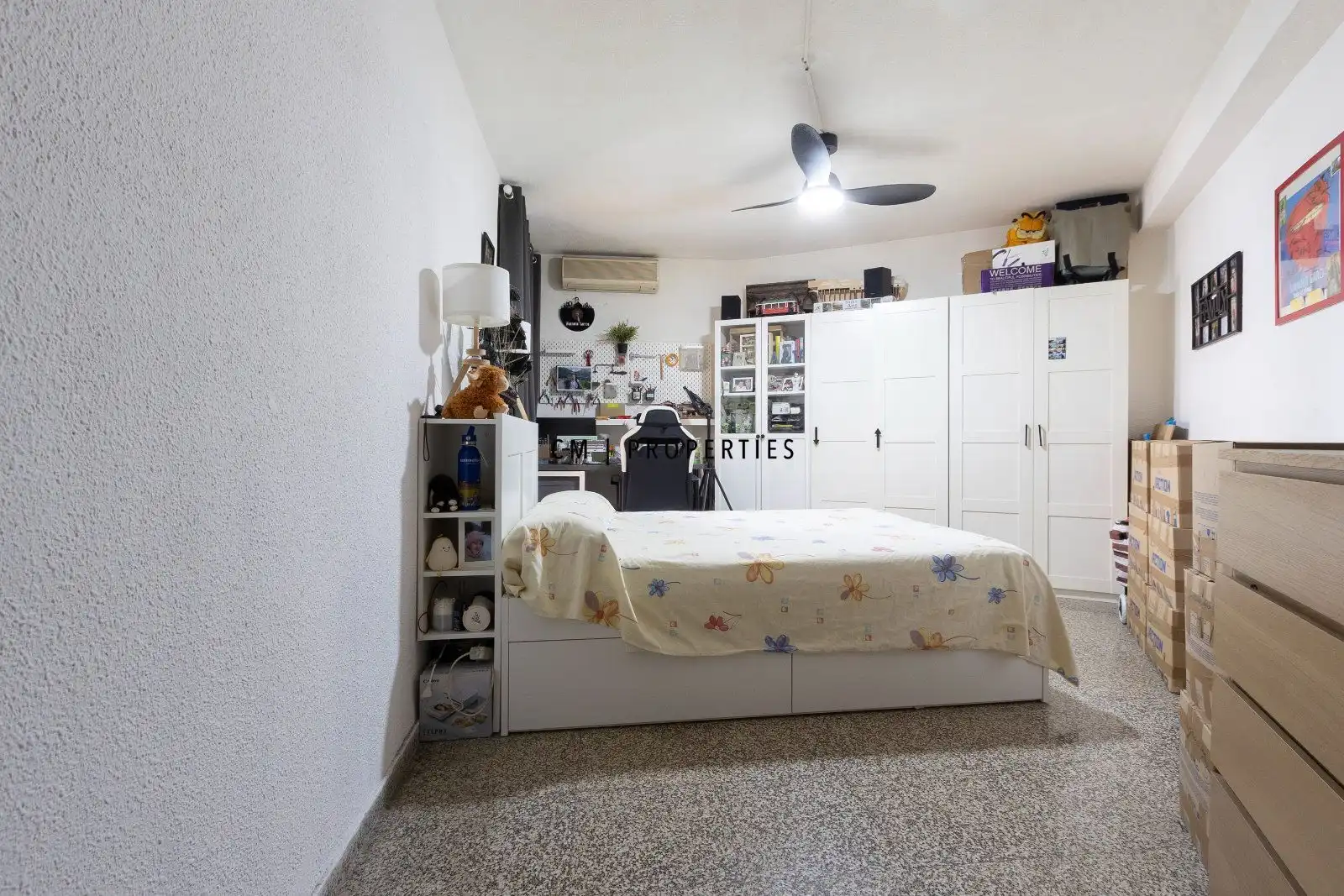 Bedroom of Flat for sale in Valencia  with Air Conditioner, Heating and Terrace
