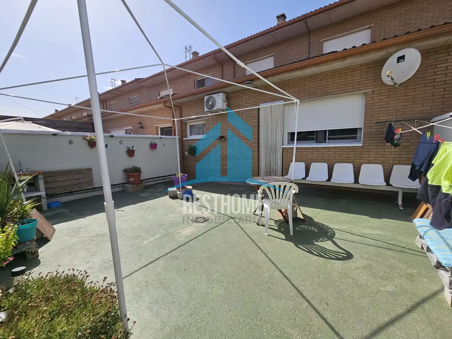 Vista exterior de Casa o chalet en venta en Castejón (Navarra) con Aire acondicionado, Calefacción y Terraza