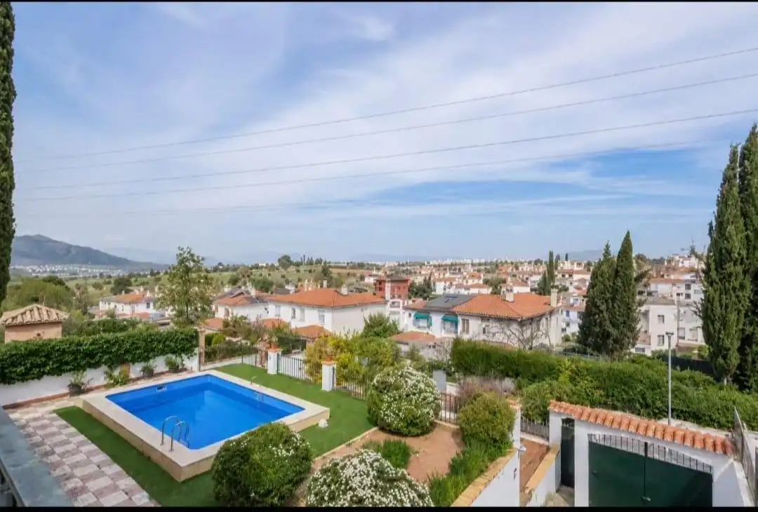 Xalet amb piscina en venda a Calle JUPITER UR.MONTELUZ, imagen 2