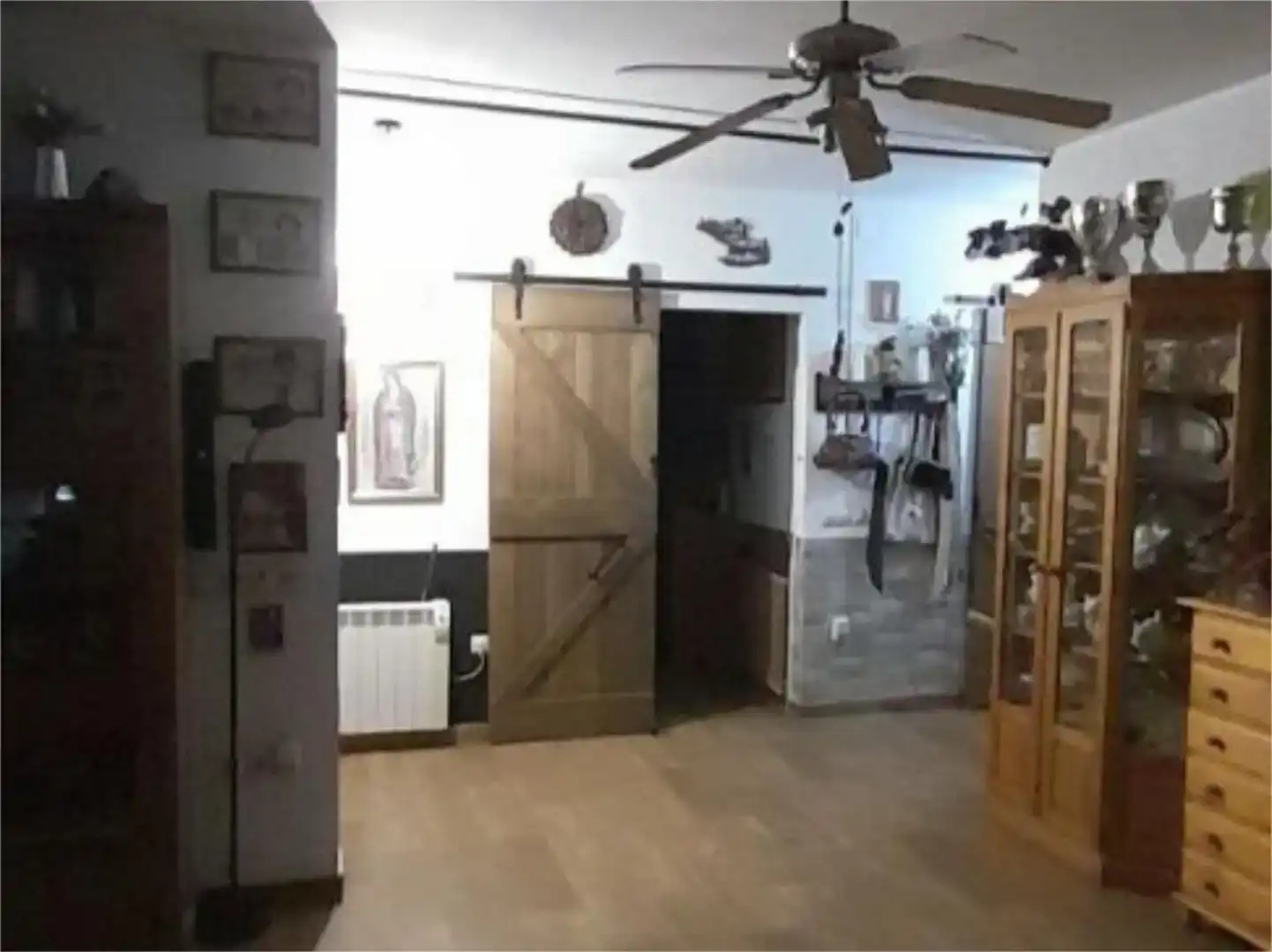 Flat for sale in Llombai  with Air Conditioner, Private garden and Storage room