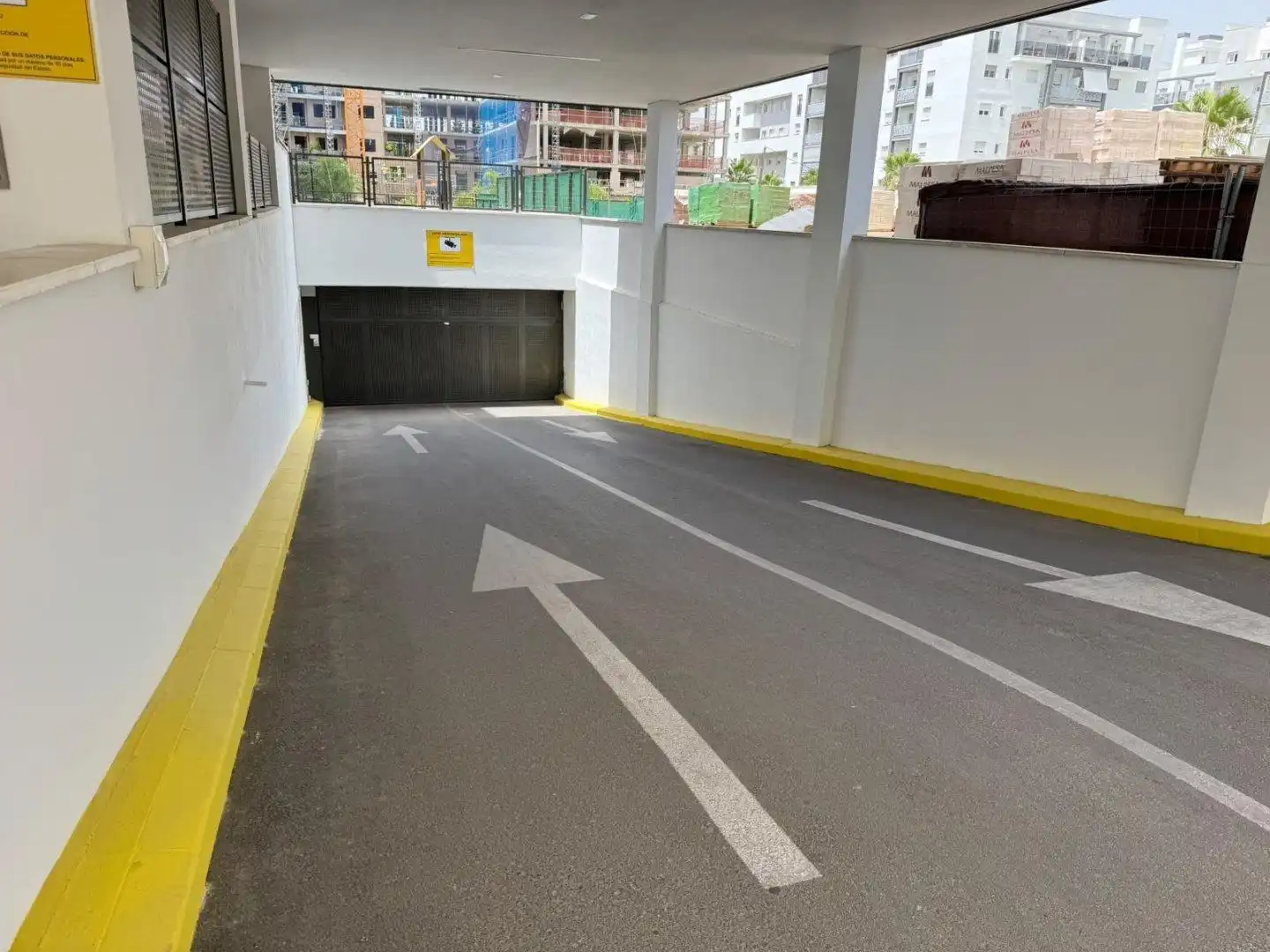 Aparcament de Àtic en venda en Bormujos amb Aire condicionat, Parquet i Terrassa