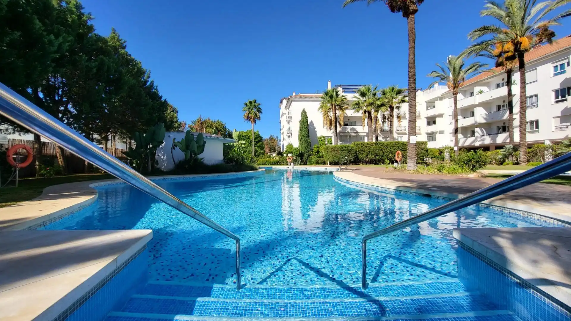 Apartamento con terraza en venta en Nueva Andalucía, imagen 46