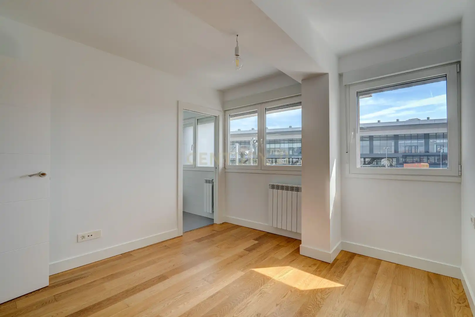 Bedroom of Flat for sale in Irun 