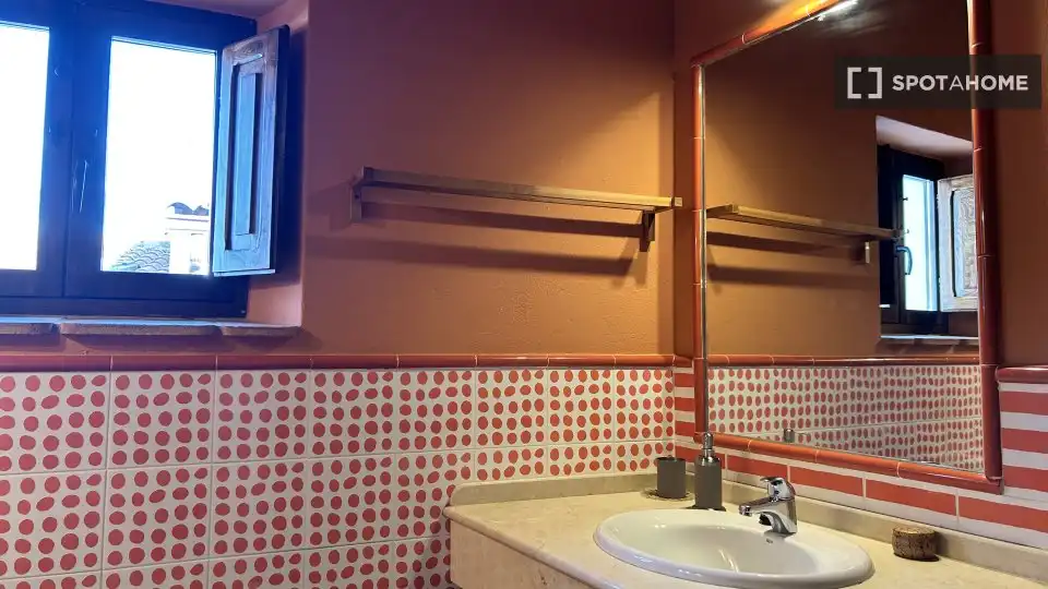 Room in La Nava