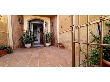 Adossat amb jardí en venda a Roquetas de Mar ciudad
