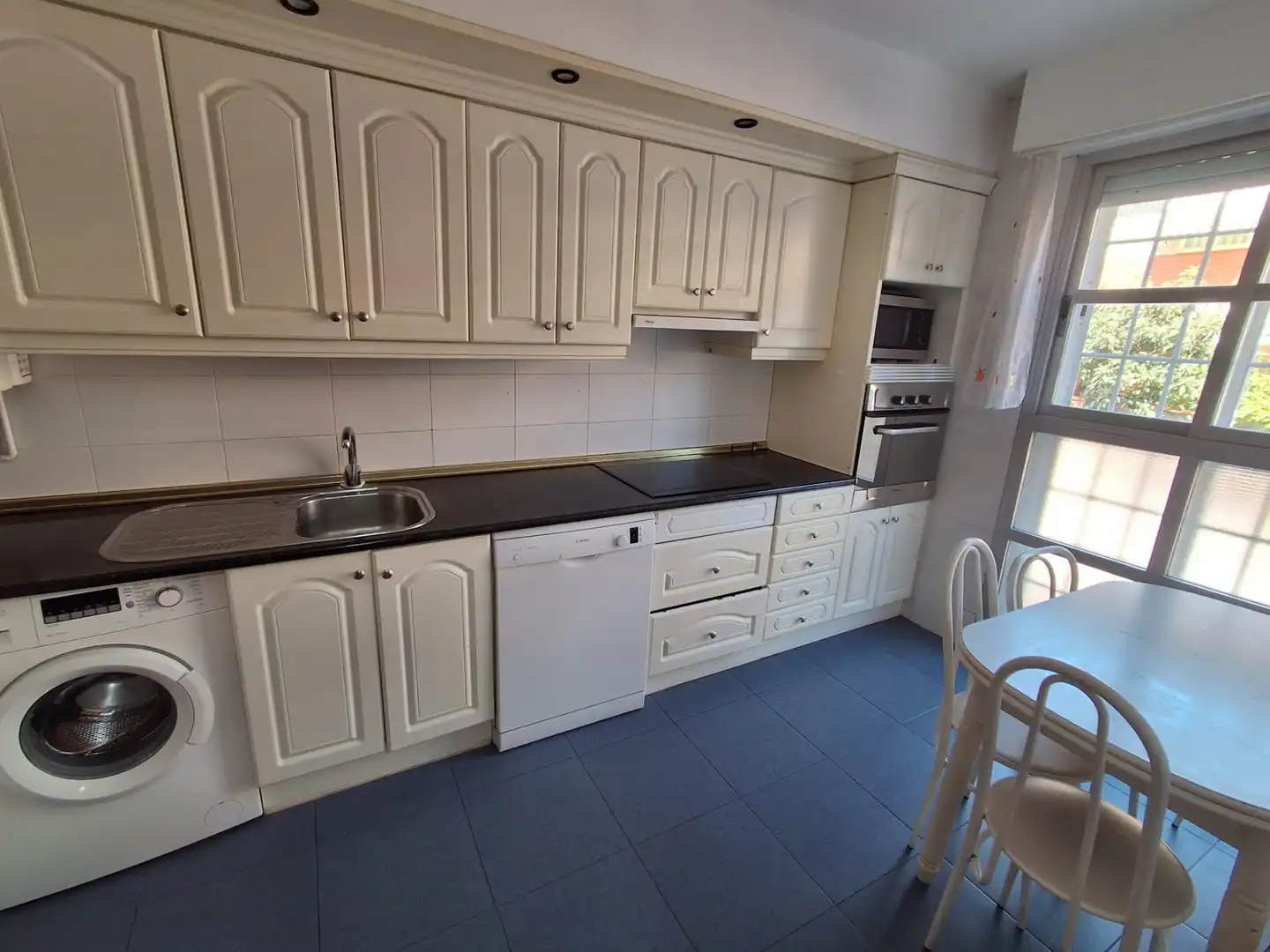 Cocina de Casa o chalet de alquiler en Tres Cantos con Calefacción, Terraza y Trastero