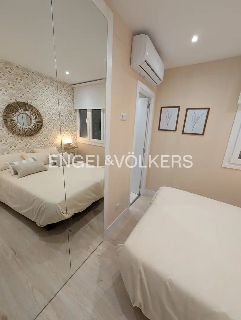 Schlafzimmer von Wohnung zum Verkauf in Madrid mit Klimaanlage, Heizung und Möbliert