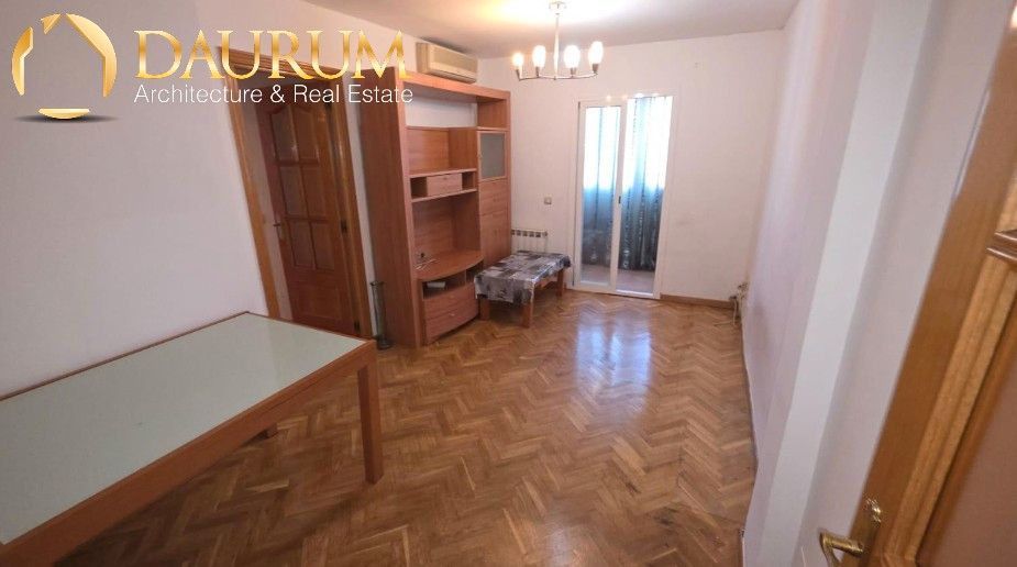 Flat for sale in Calle de la Constitución, Centro