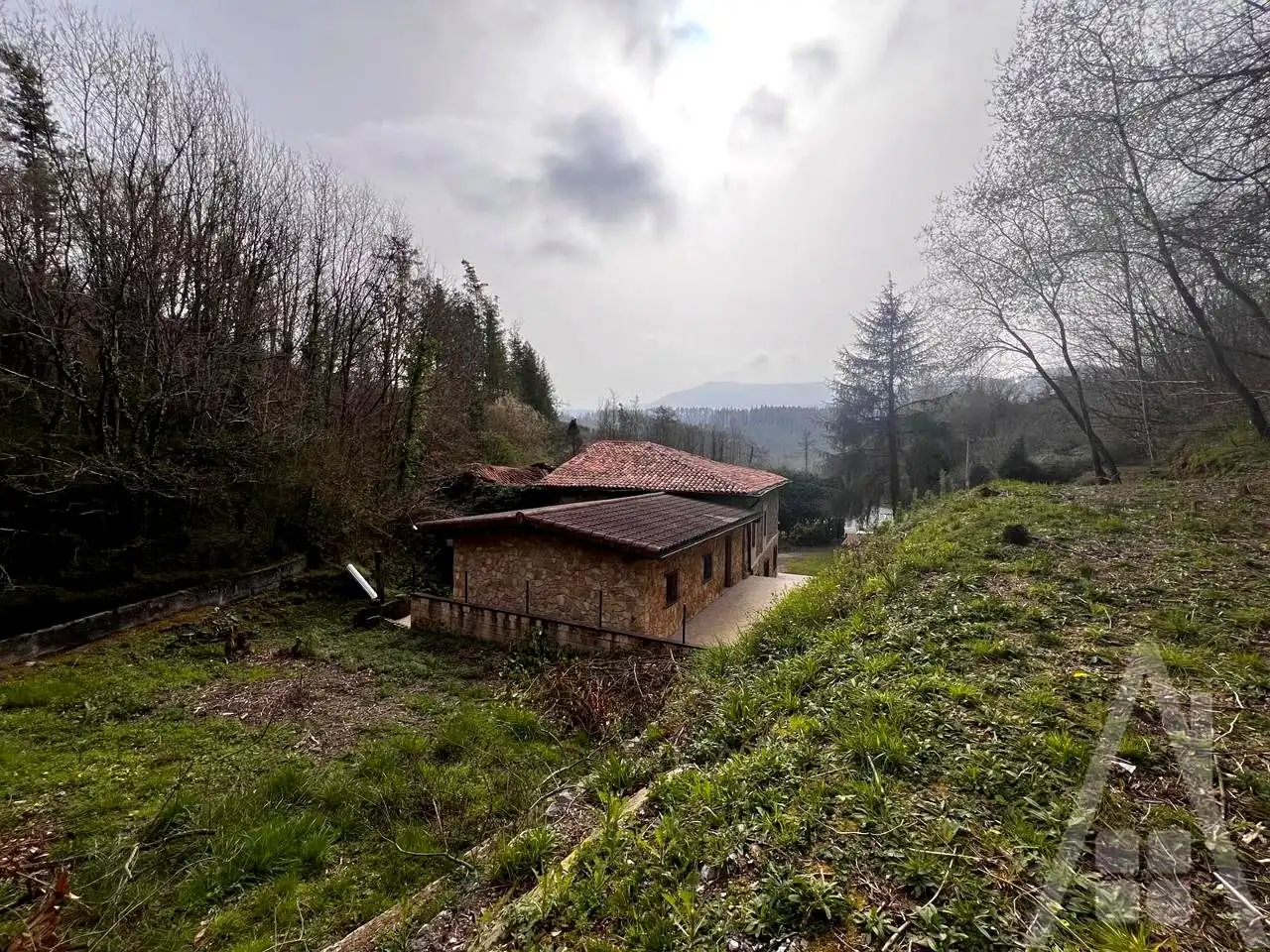 Vista exterior de Casa o xalet en venda en Munitibar-Arbatzegi Gerrikaitz amb Calefacció, Jardí privat i Terrassa