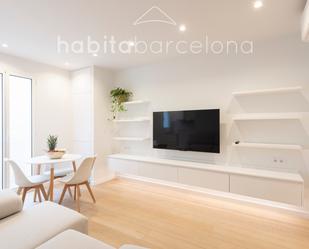 Living room of Flat to rent in  Barcelona Capital  with Air Conditioner, Heating and Parquet flooring