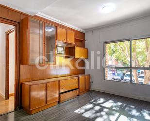 Bedroom of Flat for sale in  Madrid Capital