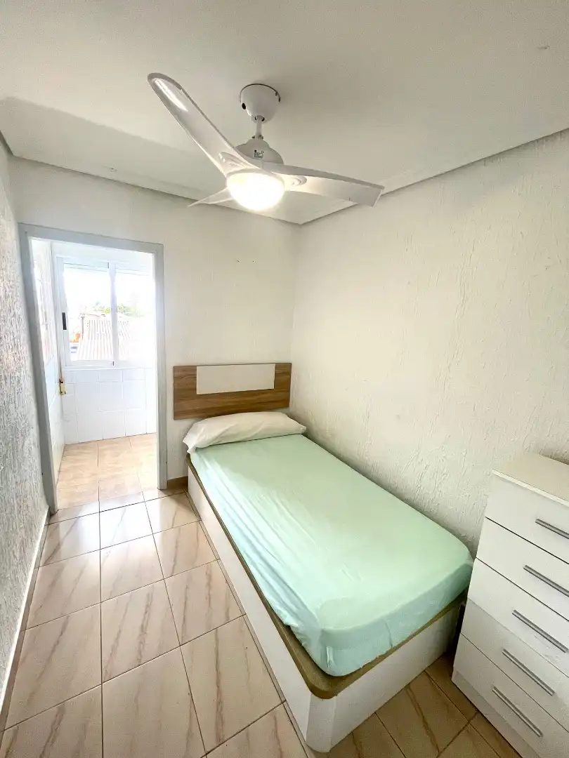 Habitación de Piso para compartir en  Murcia Capital con Amueblado