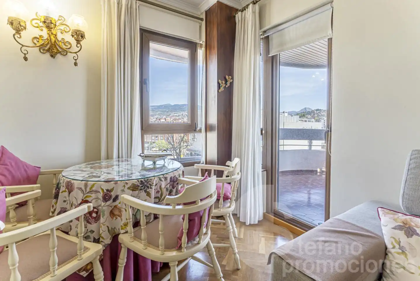 Habitación de Piso en venta en Málaga con Aire acondicionado, Parquet y Terraza