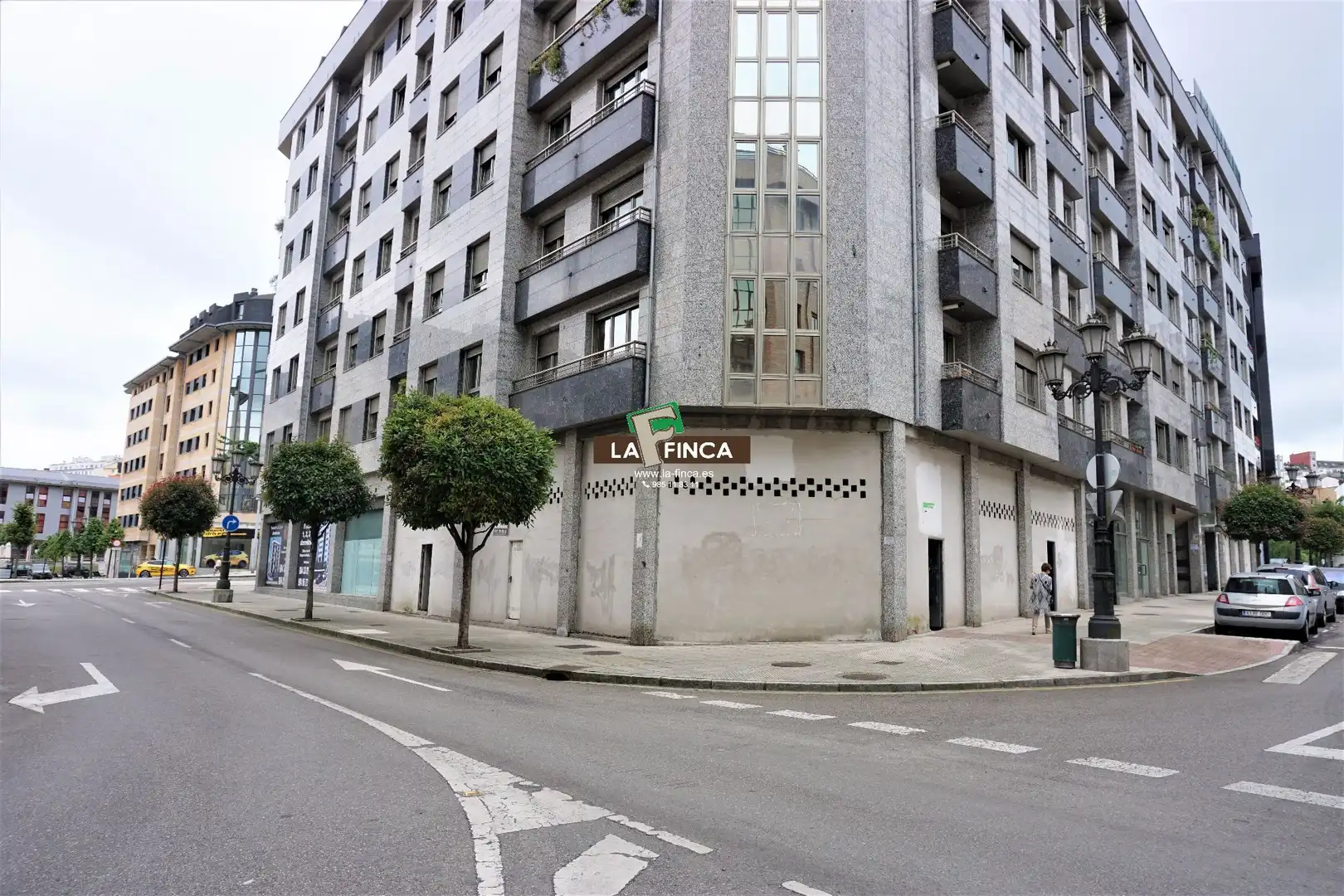 Vista exterior de Local en venda en Oviedo 