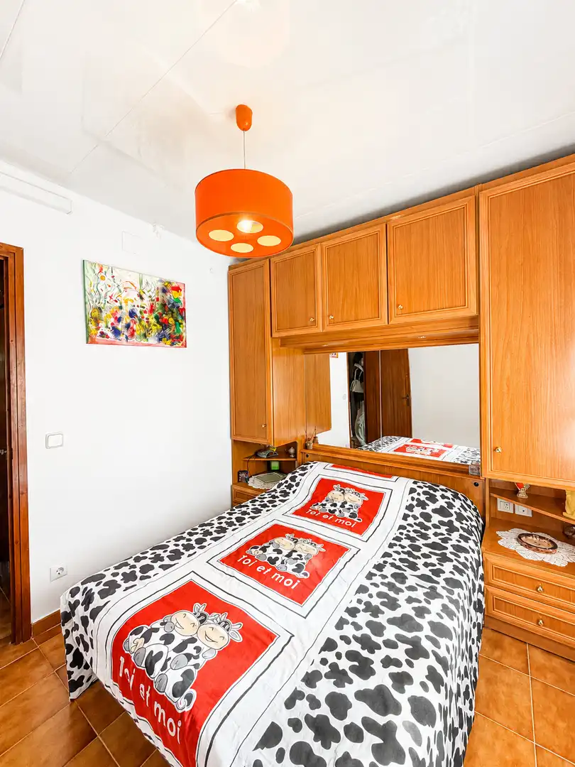 Habitación de Apartamento en venta en Empuriabrava con Aire acondicionado, Calefacción y Terraza