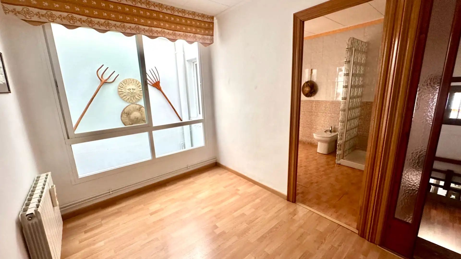 Habitación de Casa adosada en venta en Ripollet con Aire acondicionado, Calefacción y Terraza