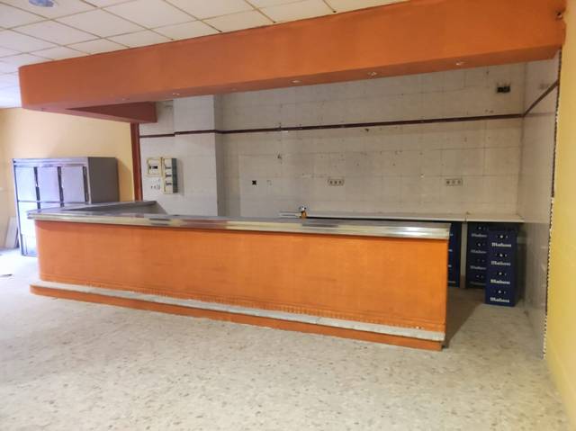 Local comercial en Alquiler en Rodríguez Marín en Barrio Alto