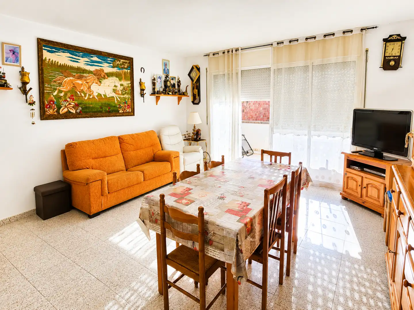 Sala d'estar de Casa adosada en venda en Sant Pere de Ribes amb Calefacció, Terrassa i Traster
