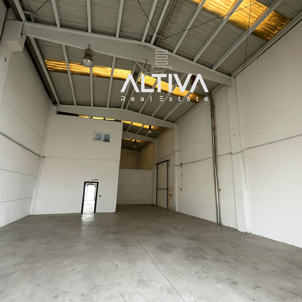 Industrial buildings to rent in Rivas Futura