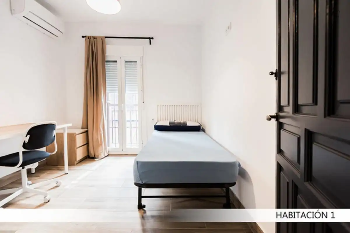 Habitació a Doctor Barraquer - G. Renfe - Policlínico