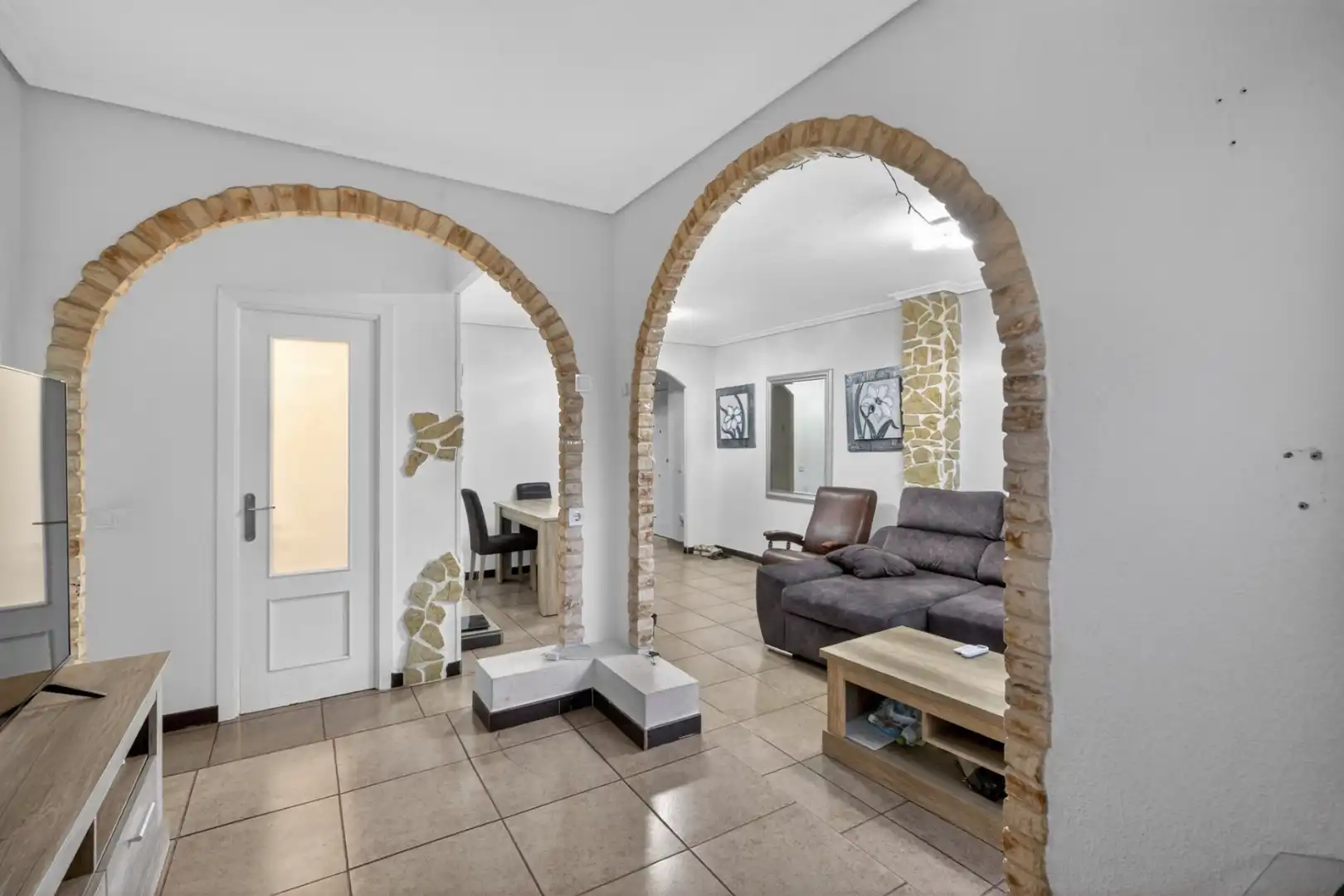 Flat for sale in Alicante / Alacant  with Air Conditioner and Swimming Pool