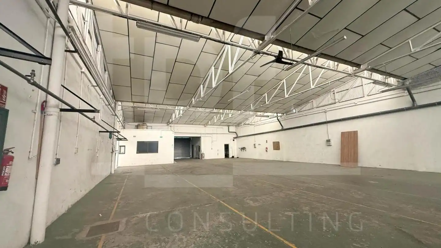 Nau industrial de lloguer en Paterna