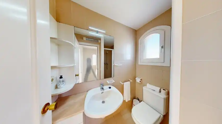Bany de Casa o xalet en venda en L'Ametlla de Mar  amb Aire condicionat, Jardí privat i Terrassa