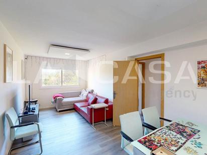Bedroom of Flat for sale in  Valencia Capital