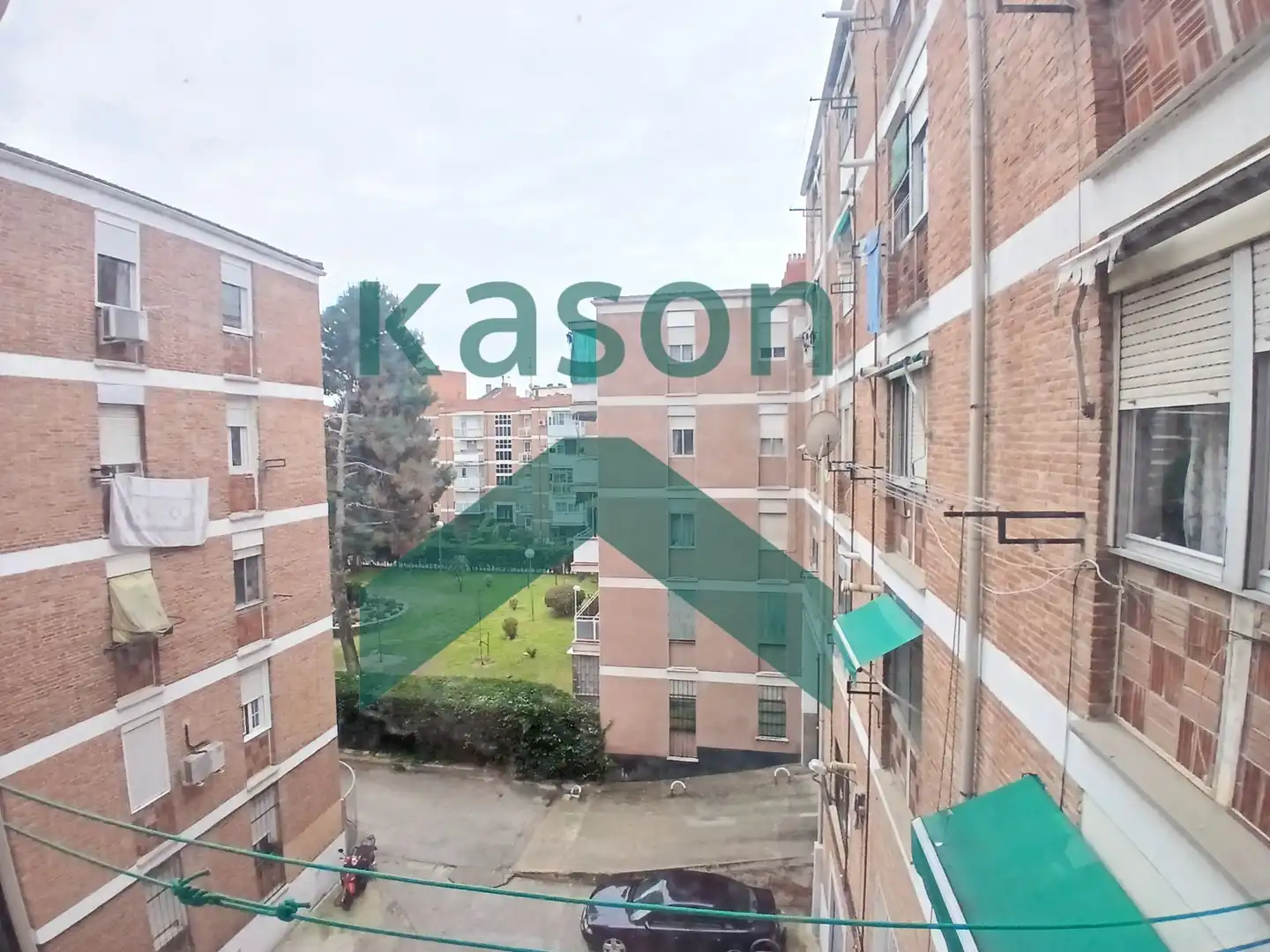 Exterior view of Flat for sale in Madrid  with Heating, Terrace and Furnished