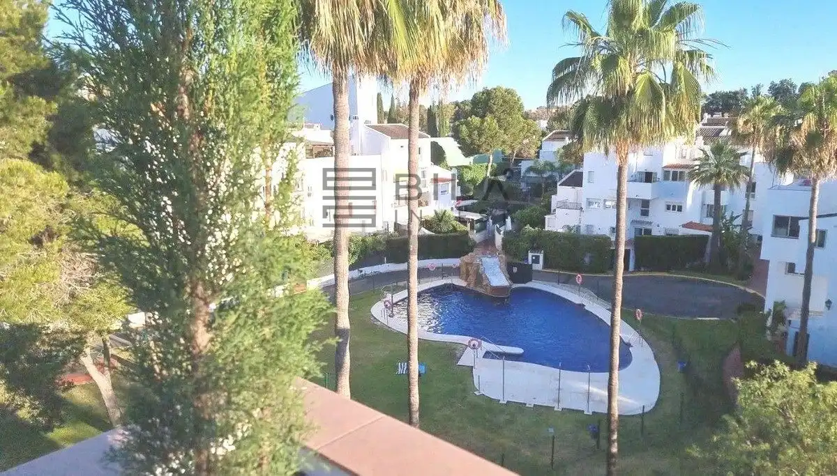 Ático en venta en Cerrado de Elviria, Elviria