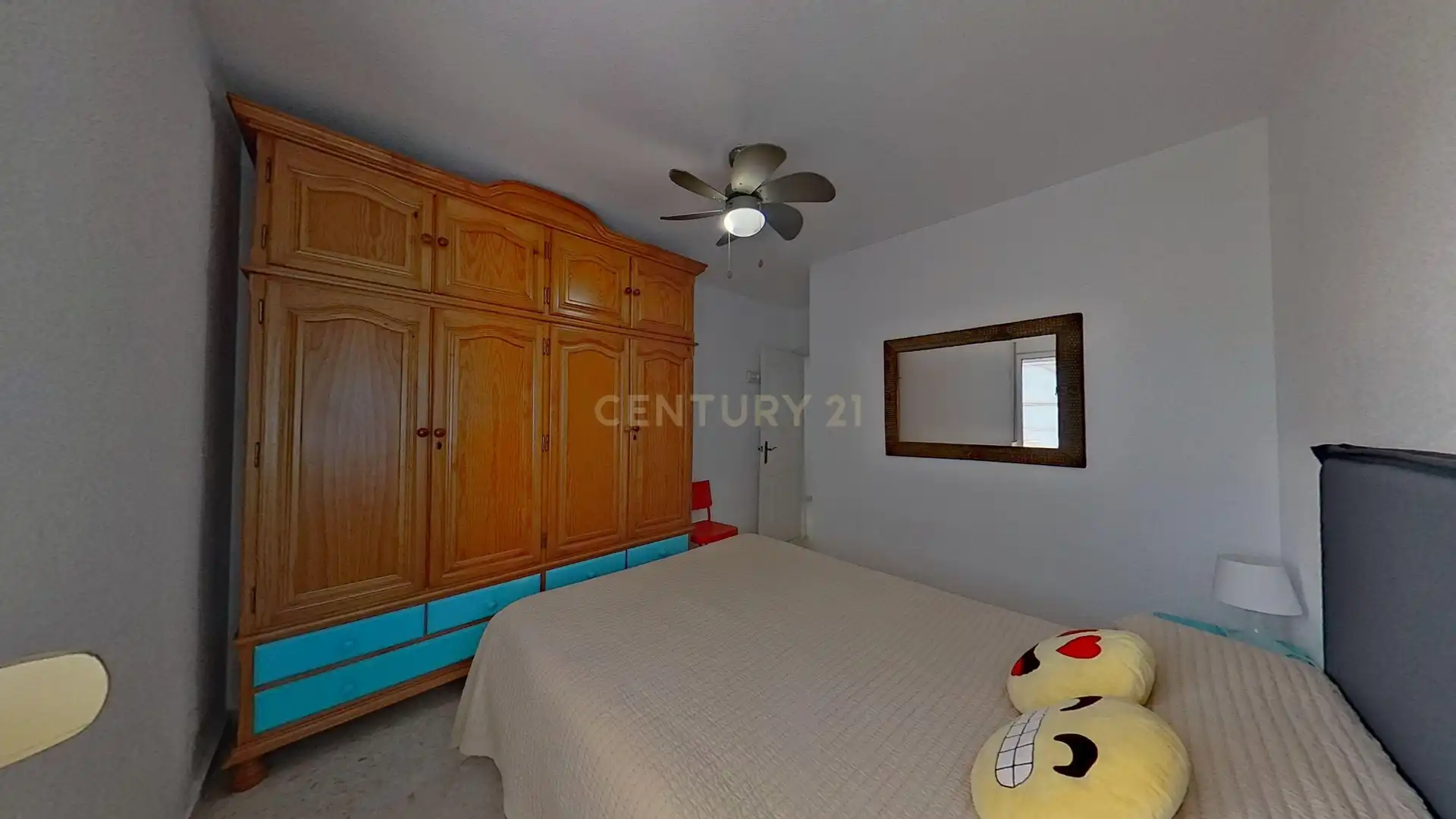 Dormitori de Apartament en venda en Rincón de la Victoria amb Aire condicionat, Piscina i Balcó
