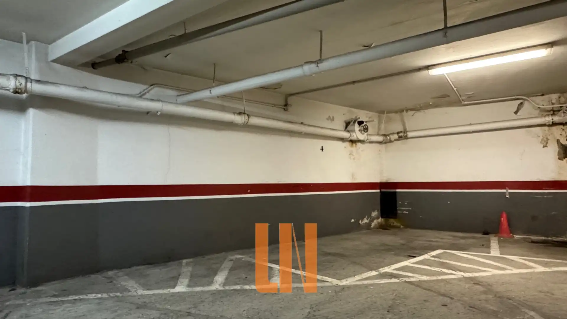 Parking de Piso en venta en A Coruña Capital  con Calefacción, Parquet y Trastero