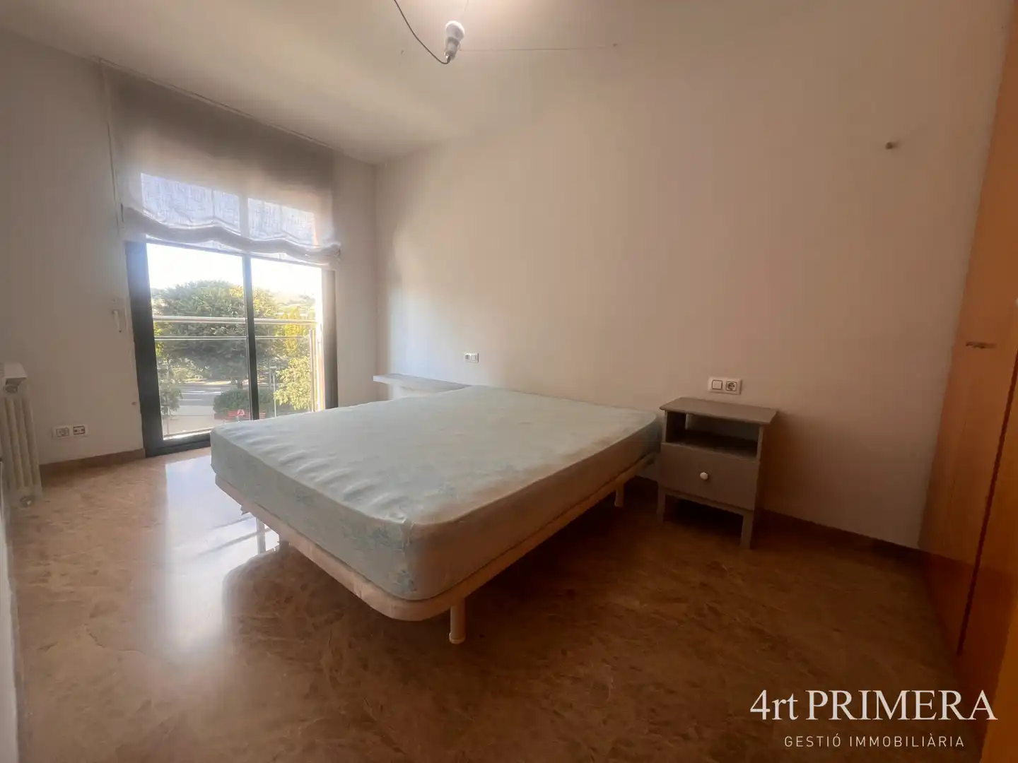 Appartamento con ascensore in affitto a Instituts, imagen 12