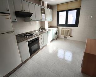 Kitchen of Apartment to rent in Santiago de Compostela   with Heating, Parquet flooring and Furnished