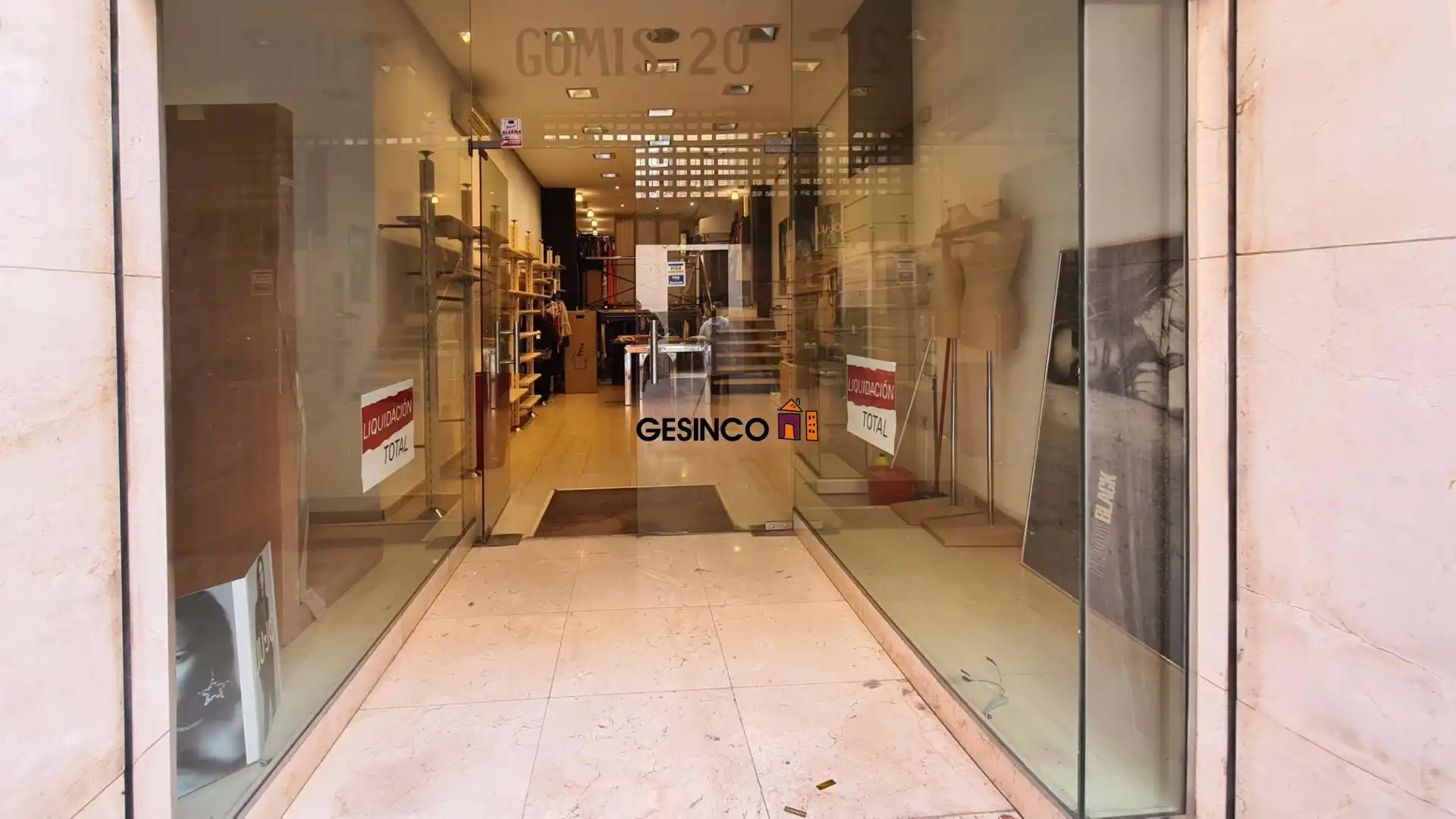 Locale commerciale in vendita a Calle de Josep Melcior Gomis 25