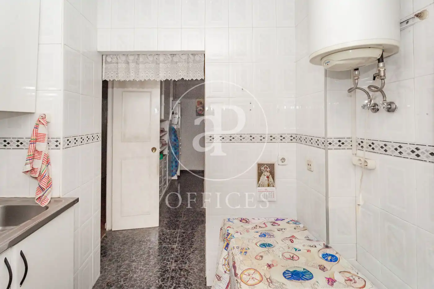 Habitación de Oficina en venta en Madrid con Calefacción