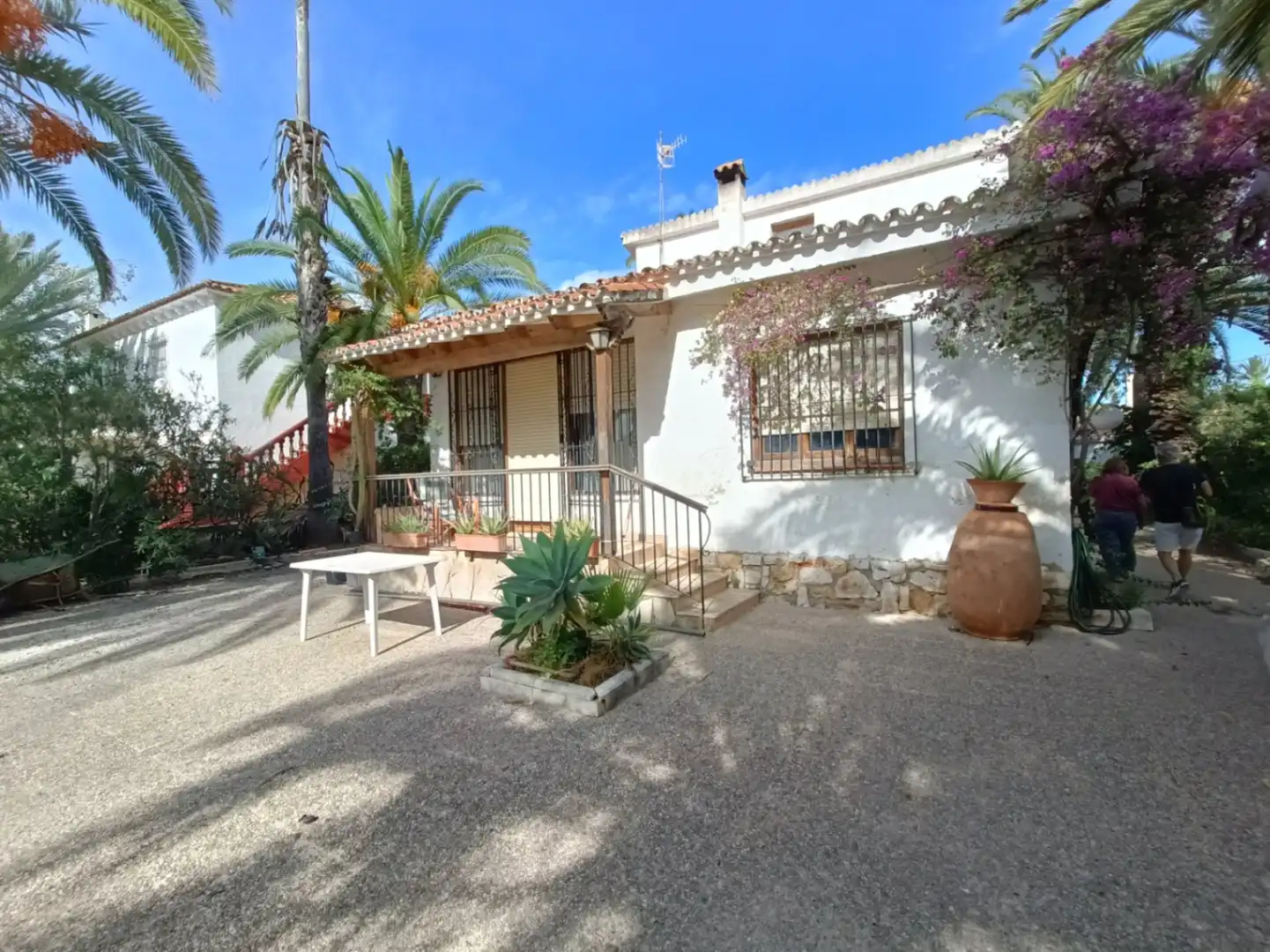 Vista exterior de Casa o xalet en venda en Dénia amb Calefacció, Jardí privat i Terrassa