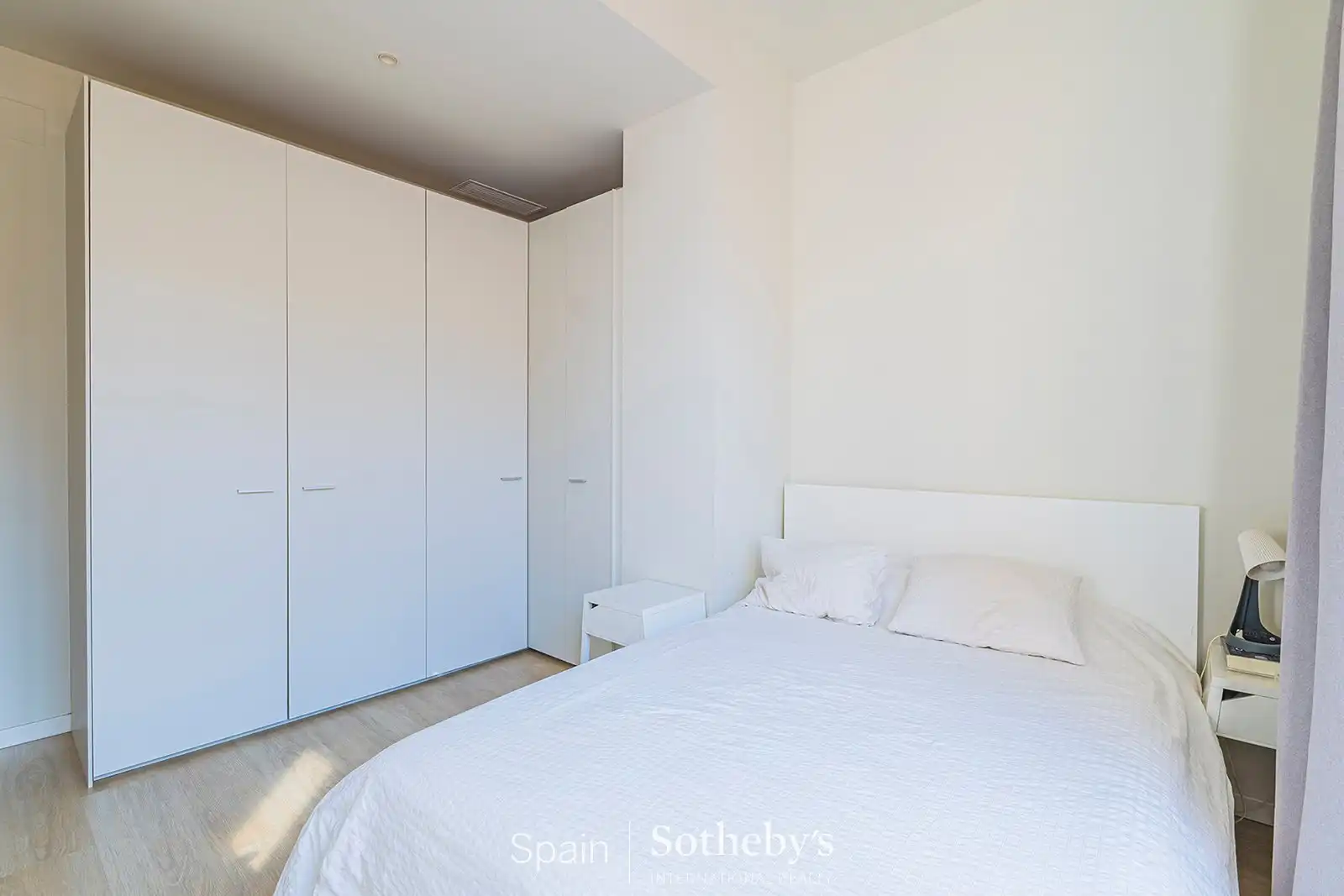 Apartament amb ascensor en venda a Gran Via de les Corts Catalanes, imagen 17