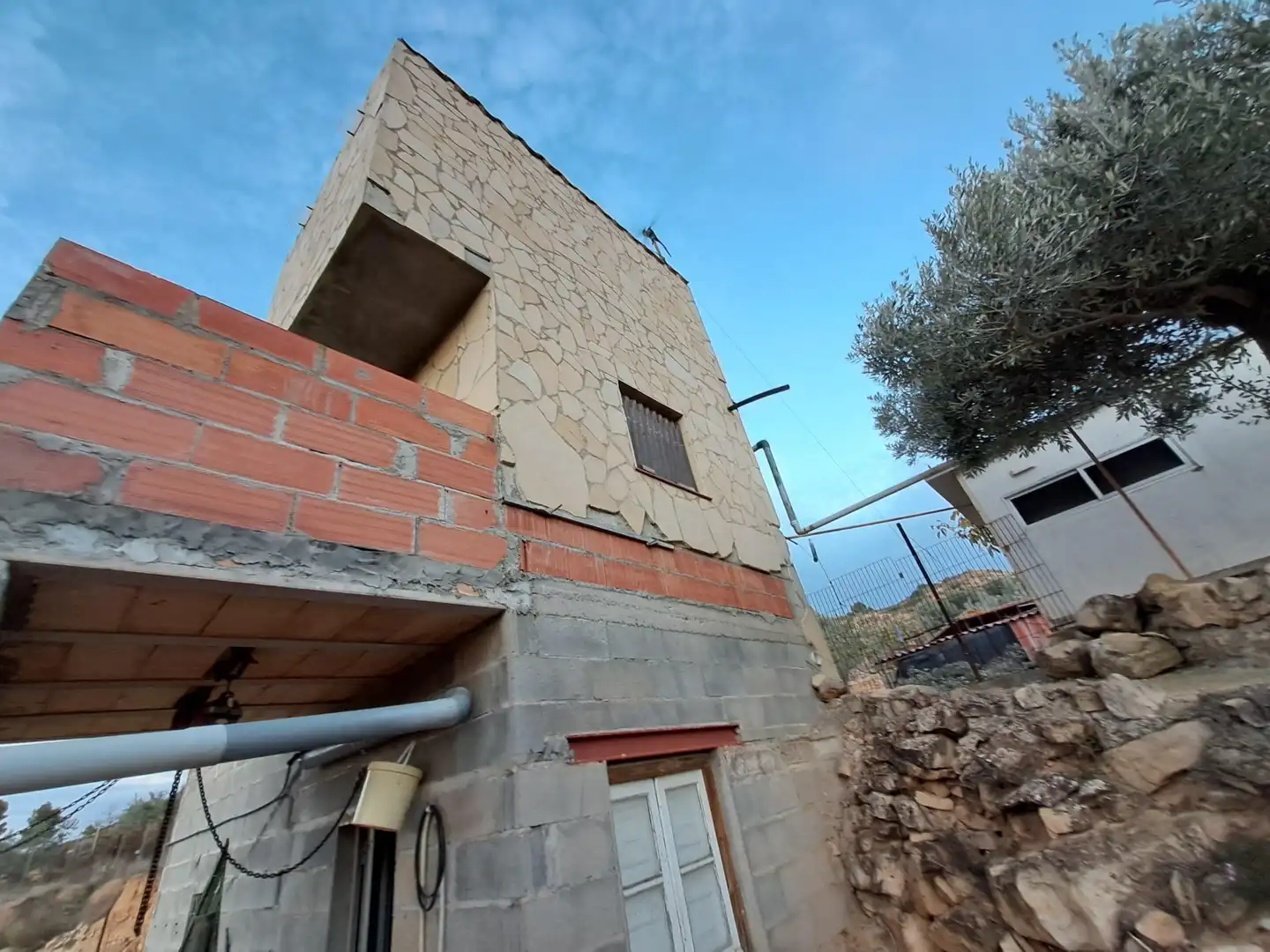 Vista exterior de Finca rústica en venta en Riba-roja d'Ebre con Aire acondicionado y Trastero