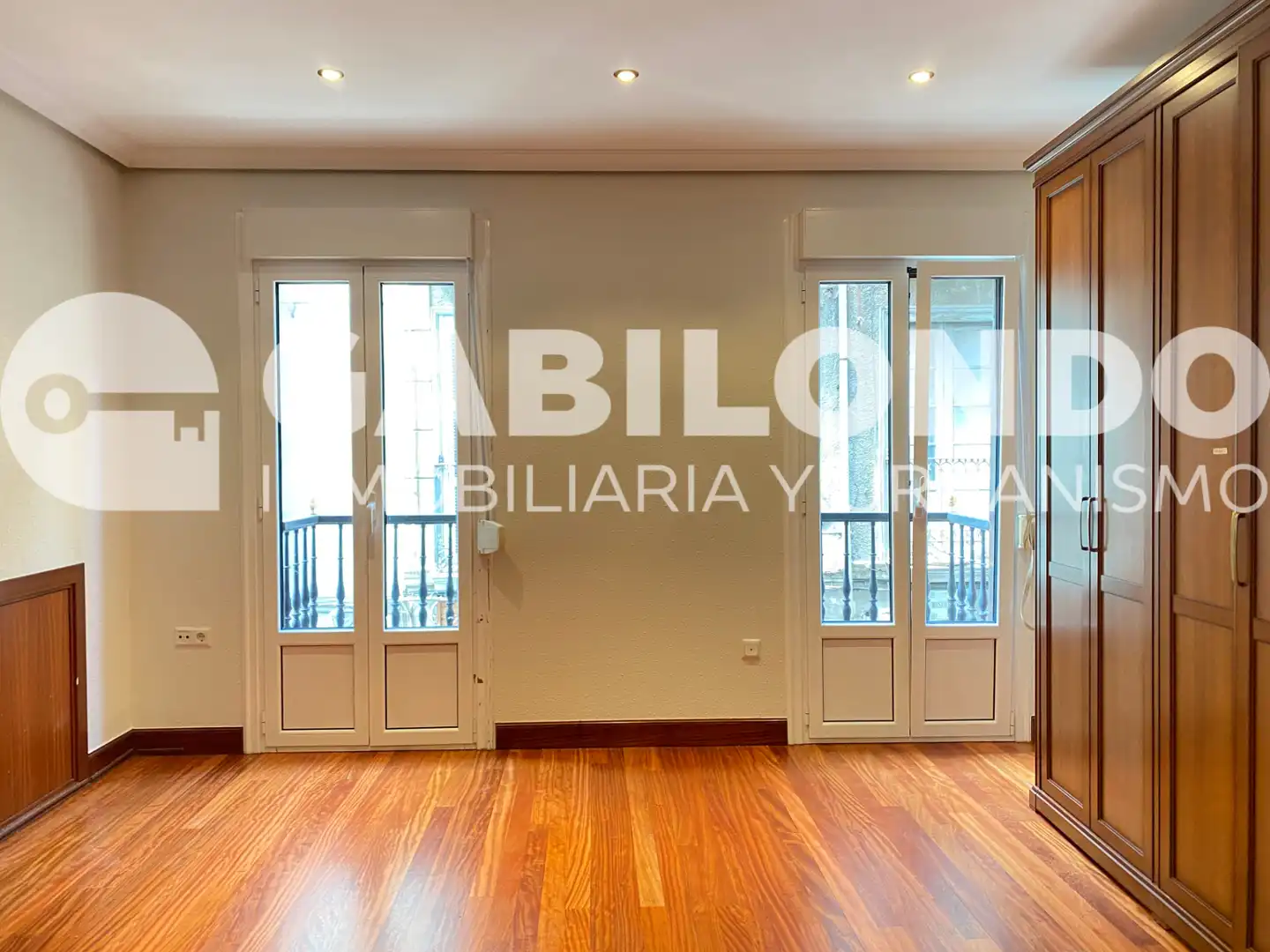 Sala de estar de Piso en venta en Elgoibar con Calefacción, Parquet y Trastero