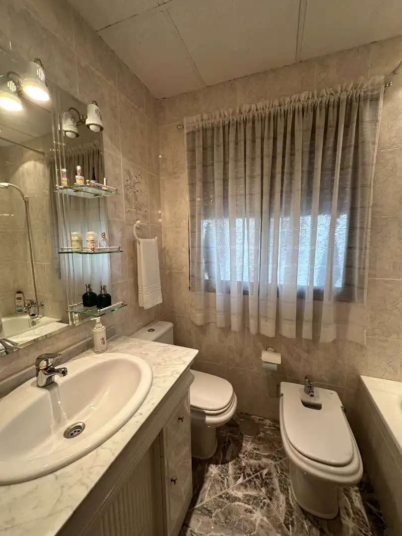 Baño de Piso en venta en Jódar con Aire acondicionado, Terraza y Trastero
