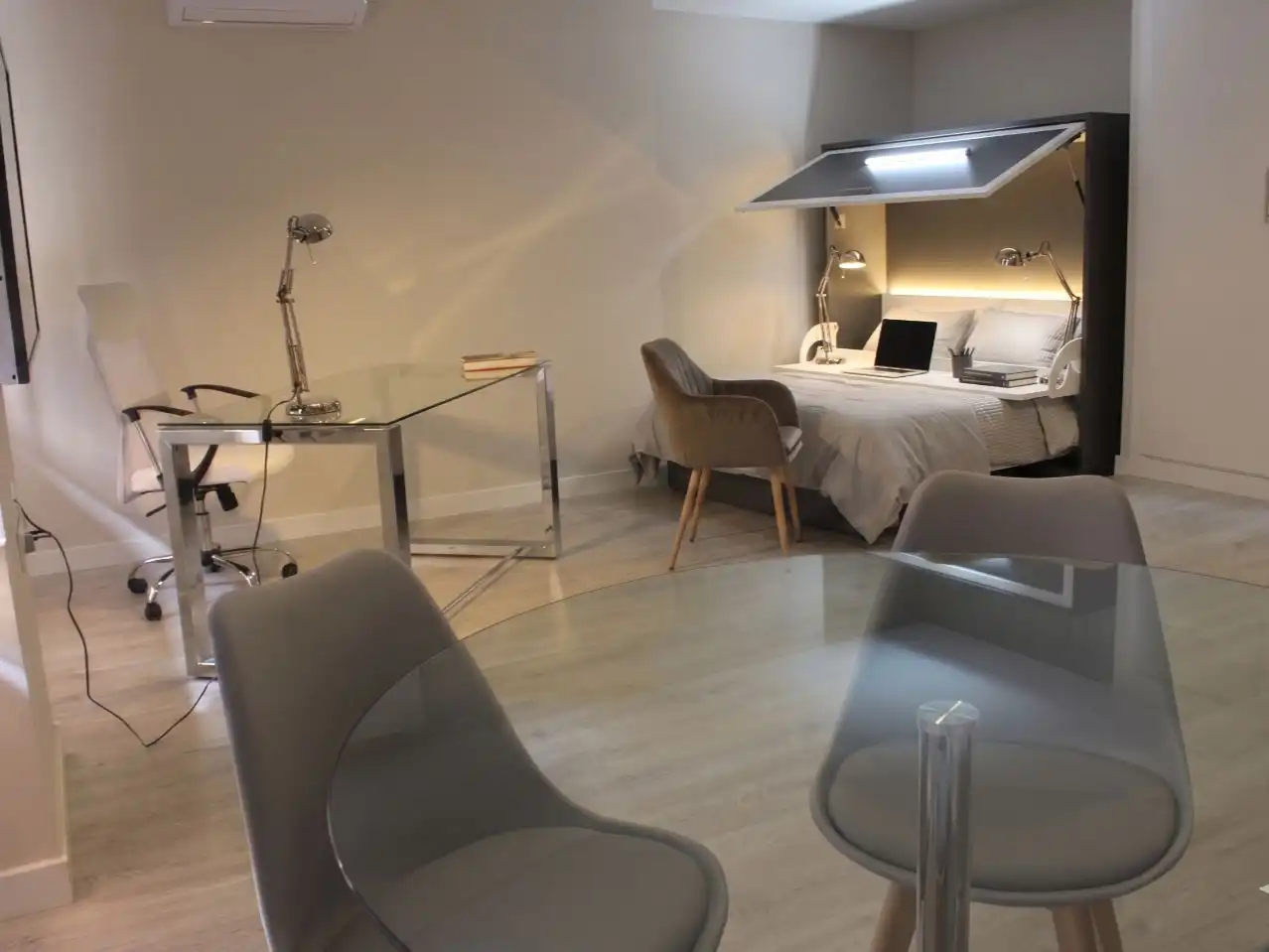 Habitación de Oficina de alquiler en Badajoz con Aire acondicionado, Calefacción y Amueblado