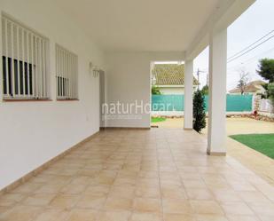 Terrassa de Casa o xalet en venda en Paterna amb Aire condicionat, Jardí privat i Terrassa